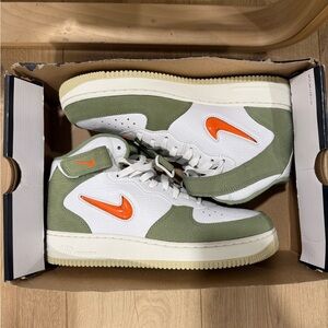 Nike AirForce Mids 10.5 Brand New